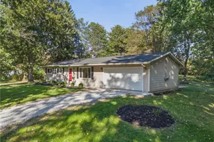 1745 Orchard Dr, Akron, OH 44333 - Photo 3