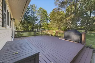 1745 Orchard Dr, Akron, OH 44333 - Photo 29