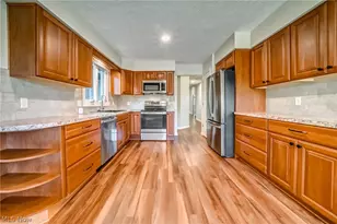 115 Ambleside Way, Amherst, OH 44001 - Photo 11