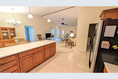 719 Oak Tree Lane, Belpre, OH 45714 - Photo 39