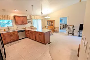 719 Oak Tree Ln, Belpre, OH 45714 - Photo 11