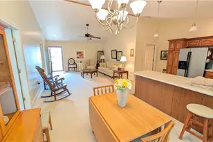 719 Oak Tree Ln, Belpre, OH 45714 - Photo 9