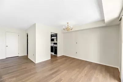 12550 Lake Avenue #507, Oakwood, OH 44107 - Photo 9