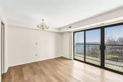 12550 Lake Avenue #507, Oakwood, OH 44107 - Photo 5