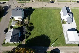 926 Greenfield Ave SW, Canton, OH 44706 - Photo 1