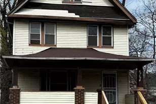 12421 Maple Ave, Loveland, OH 44108 - Photo 1