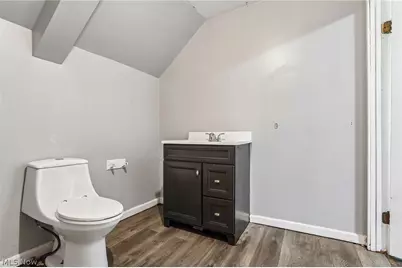 9523 Aetna Road, Loveland, OH 44105 - Photo 11
