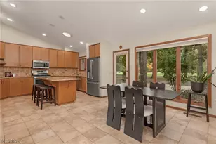 8784 Gatewood Dr, North Ridgeville, OH 44039 - Photo 11