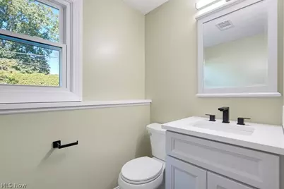 3246 E Waterloo Road, Akron, OH 44312 - Photo 33