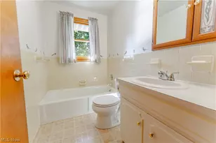 383 Bahler St SW, Sugarcreek, OH 44681 - Photo 21