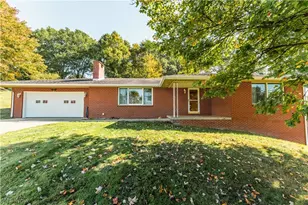 383 Bahler St SW, Sugarcreek, OH 44681 - Photo 3