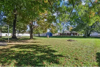 1817 Basil Avenue, Youngstown, OH 44514 - Photo 37