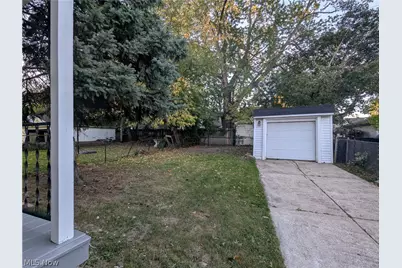 10901 Saint Mark Avenue, Loveland, OH 44111 - Photo 23