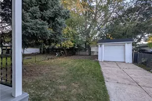 10901 St Mark Ave, Loveland, OH 44111 - Photo 23