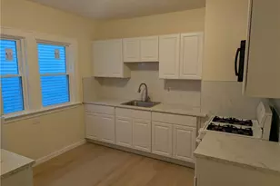 10901 St Mark Ave, Loveland, OH 44111 - Photo 3