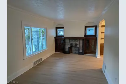 10901 Saint Mark Avenue, Loveland, OH 44111 - Photo 7