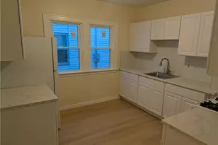 10901 St Mark Ave, Loveland, OH 44111 - Photo 5