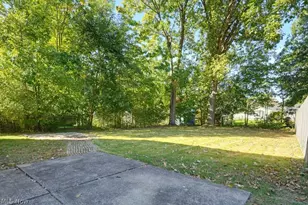 8321 Mentorwood Dr, Mentor, OH 44060 - Photo 37