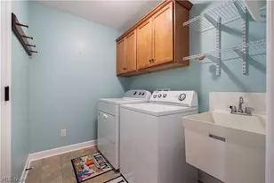 6617 Harness Cir NE, Canton, OH 44721 - Photo 17