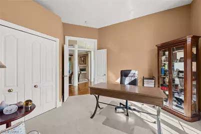 8496 Countryview Drive, Grandview Heights, OH 44147 - Photo 11