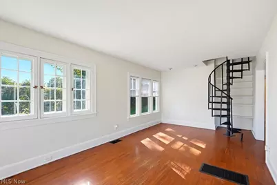 366 Riverside Drive, Painesville, OH 44077 - Photo 3
