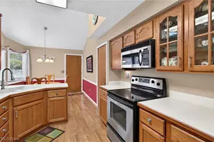 4521 Oakhill Blvd, Lorain, OH 44053 - Photo 11