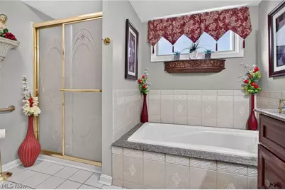 4521 Oakhill Boulevard, Lorain, OH 44053 - Photo 19