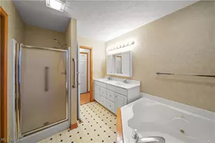 2850 Sherwood Ave NW, Massillon, OH 44646 - Photo 23
