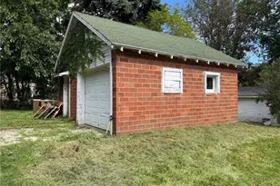 320 W Market St, Alliance, OH 44601 - Photo 9