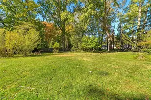 34073 Beach Park Ave, Eastlake, OH 44095 - Photo 3