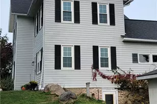 3941 W Sterling Rd, Burbank, OH 44214 - Photo 3