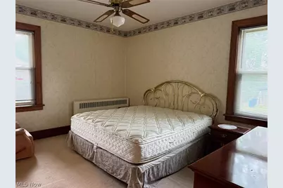 296 W Indiana Avenue, Sebring, OH 44672 - Photo 25