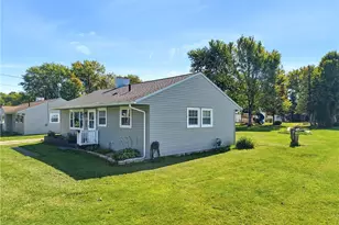 209 W Main St, New London, OH 44851 - Photo 3