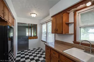 1164 Wyley Ave, Akron, OH 44306 - Photo 9