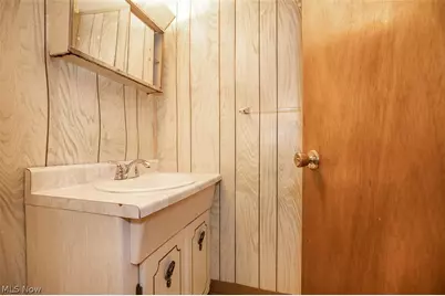 1164 Wyley Avenue, Akron, OH 44306 - Photo 23