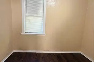 1100 E 74th St, Loveland, OH 44103 - Photo 5