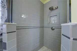 1565 Waterbury Rd, Oakwood, OH 44107 - Photo 35