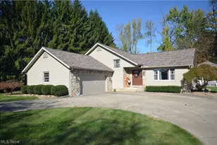 3805 Lake Vista Rd, Akron, OH 44319 - Photo 1