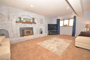 3805 Lake Vista Rd, Akron, OH 44319 - Photo 21