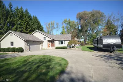 3805 Lake Vista Road, Akron, OH 44319 - Photo 3