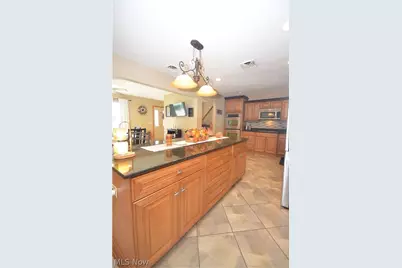 3805 Lake Vista Road, Akron, OH 44319 - Photo 15
