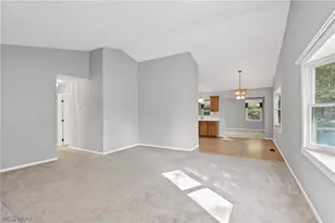 2053 Candlewood Dr, Avon, OH 44011 - Photo 9
