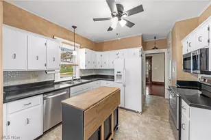 1007 E Gorgas St, Louisville, OH 44641 - Photo 5