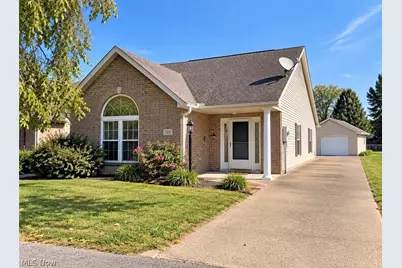 724 George Street, Belpre, OH 45714 - Photo 1