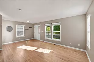 2472 W 5th St, Loveland, OH 44113 - Photo 5