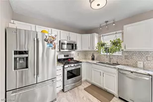 2472 W 5th St, Loveland, OH 44113 - Photo 9