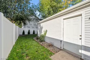 2472 W 5th St, Loveland, OH 44113 - Photo 33