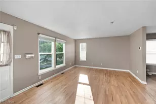 2472 W 5th St, Loveland, OH 44113 - Photo 3