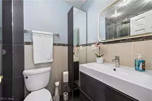 837 E Dartmoor Ave, Green Hills, OH 44131 - Photo 5