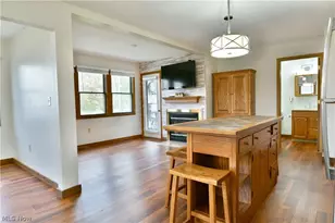 5237 Lake Rd W, Ashtabula, OH 44004 - Photo 3